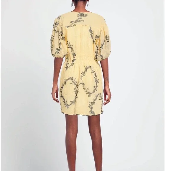 GANNI Pale Banana Floral Georgette Plisse Mini Dress Yellow NWT size 8/10 - Picture 3 of 6